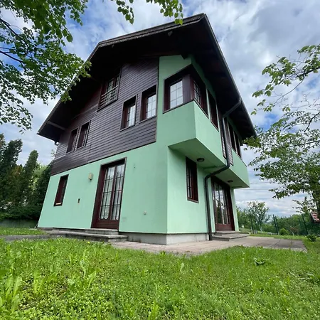 Villa Sarajevo *